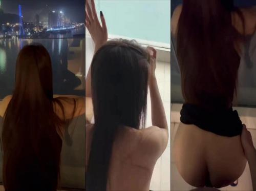 Izinkan saya membuat kadal melekat dari kaca untuk membawa HA Long Sea View Hotel